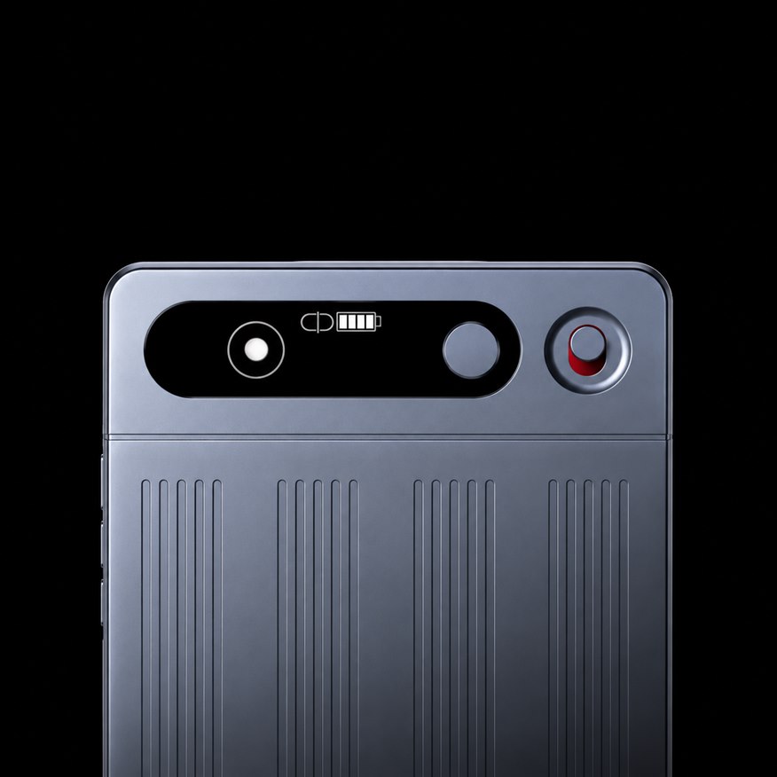 OneVerse Note recorder with ribbed back